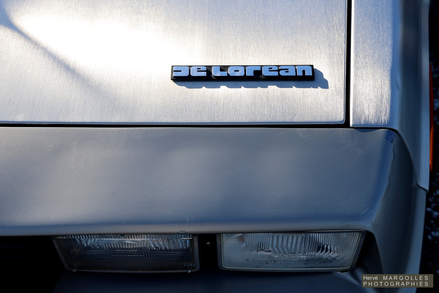 DMC De Lorean-03.jpg